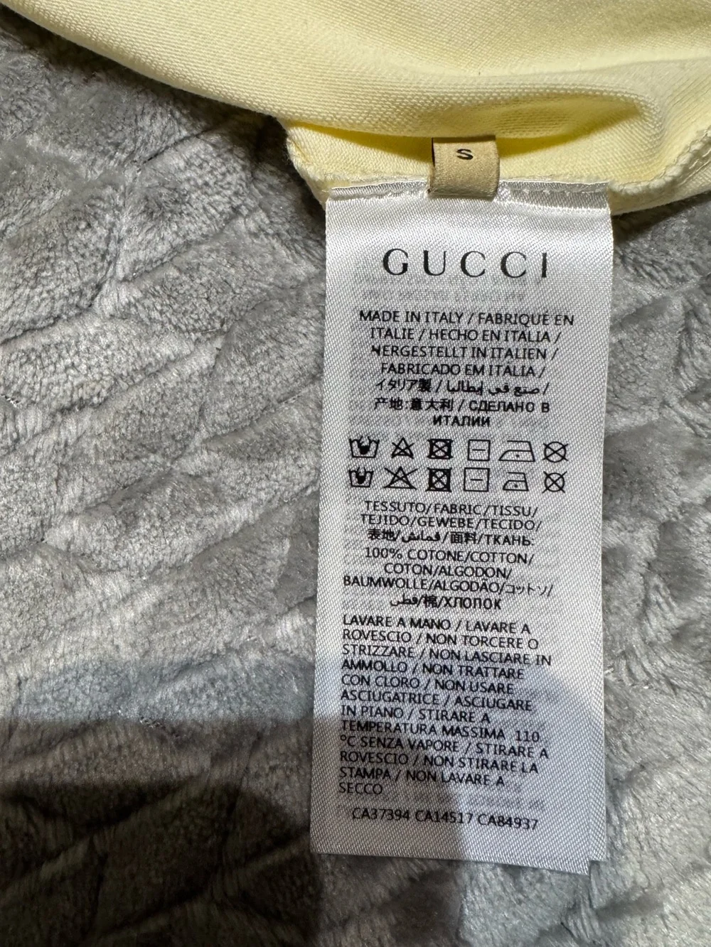 Oversized Gucci Cream Tee with Red & dark green Graphic Logo